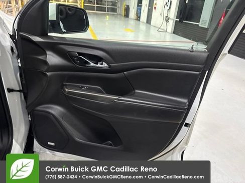 Used 2019 GMC Acadia SLT AWD/4WD image 31