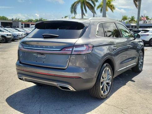 Used 2023 Lincoln Nautilus Reserve FWD image 3