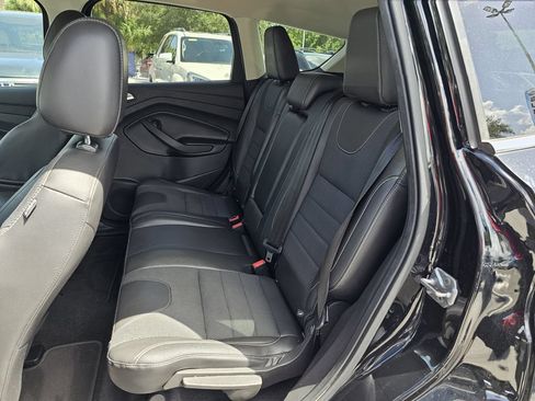 Used 2016 Ford Escape SE w/ SE Chrome Package FWD image 15