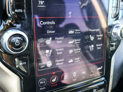 Used 2020 RAM 3500 Laramie image 41