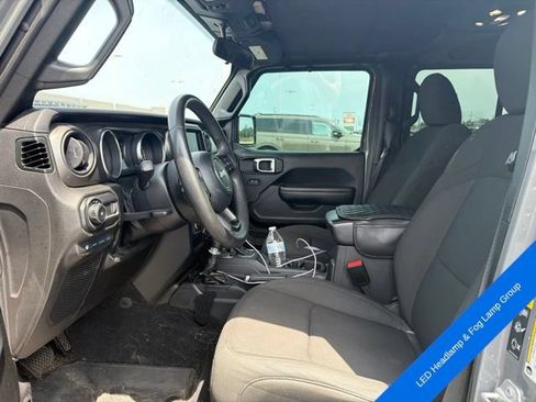 Used 2023 Jeep Wrangler Unlimited AWD/4WD image 15
