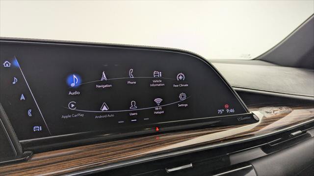 Used 2022 Cadillac Escalade Premium Luxury AWD/4WD image 29