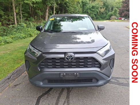 Used 2023 Toyota RAV4 LE AWD/4WD image 3