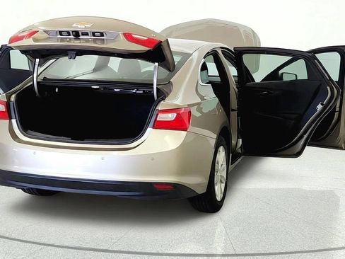 Used 2024 Chevrolet Malibu LT FWD image 11