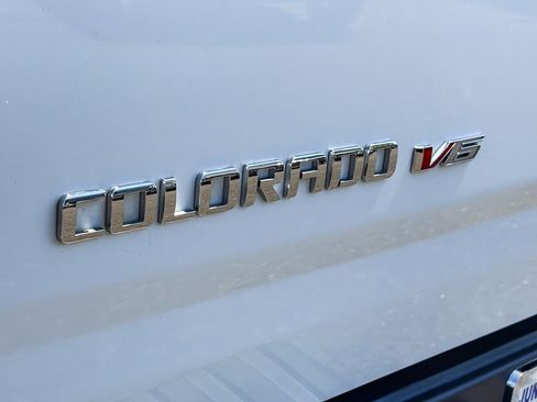 Used 2020 Chevrolet Colorado LT RWD image 9