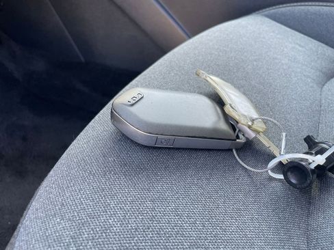 Used 2025 Kia K4 LXS image 24