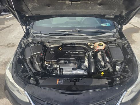 Used 2016 Chevrolet Cruze LT w/ Convenience Package image 16