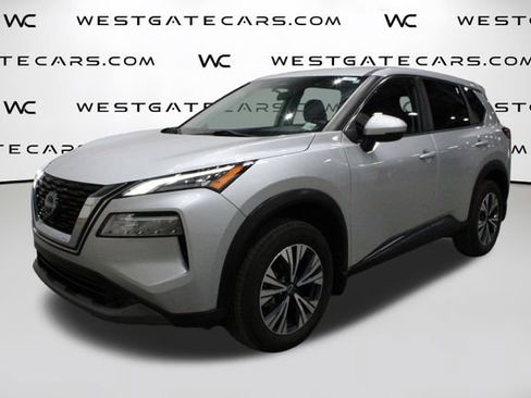 Used 2022 Nissan Rogue SV FWD image 1