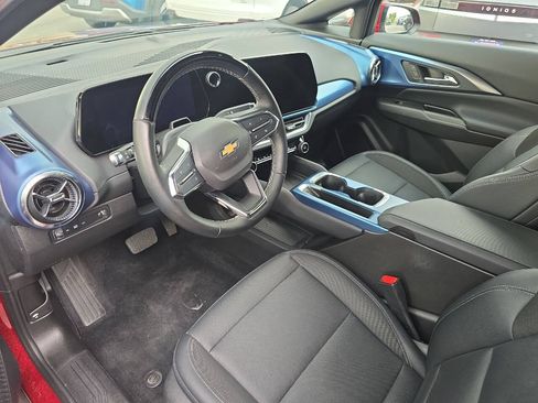 Used 2024 Chevrolet Equinox EV LT w/ Active Safety Package 3 AWD/4WD image 9