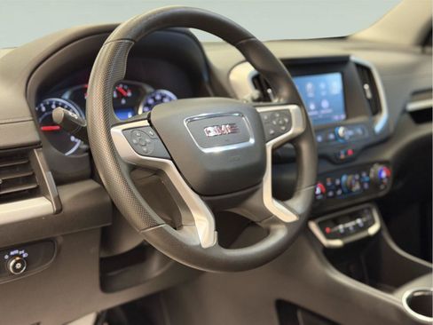 Used 2023 GMC Terrain SLE w/ Driver Convenience Package FWD image 18