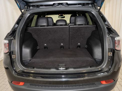 Used 2024 Jeep Compass Latitude image 5