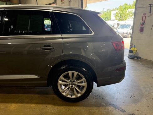 Used 2019 Audi Q7 3.0T Premium Plus AWD/4WD image 12