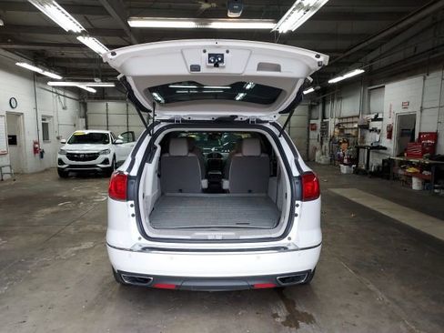 Used 2017 Buick Enclave Premium w/ Experience Buick Package image 6