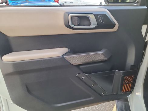 Used 2021 Ford Bronco Wildtrak image 15