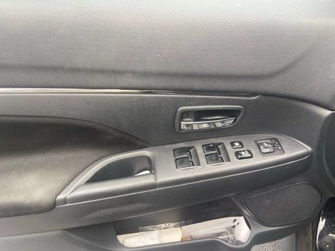 Used 2023 Mitsubishi Outlander Sport LE AWD/4WD image 7