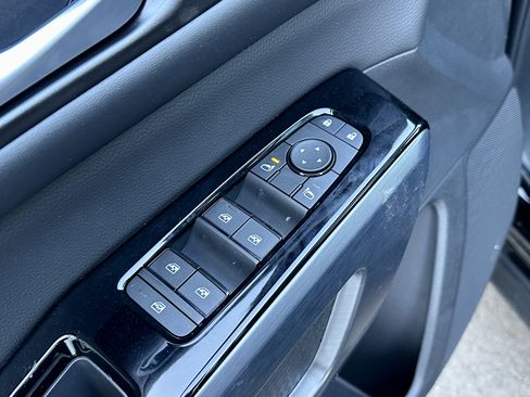 New 2026 Nissan Pathfinder SL w/ SL Premium Package image 29