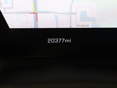 Used 2026 Chevrolet Traverse LT FWD image 28