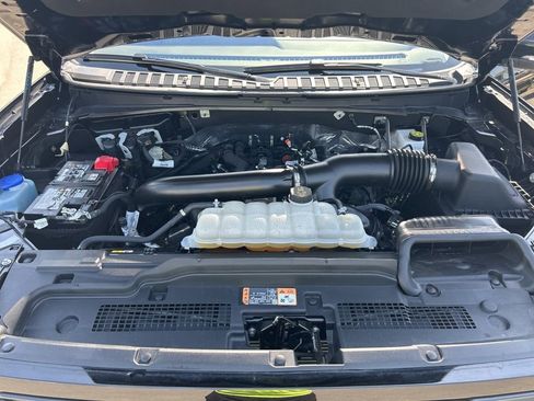 Used 2025 Ford Expedition Active AWD/4WD image 37