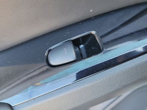 Used 2025 Nissan Altima 2.5 SR image 14