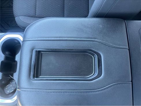 Used 2020 Chevrolet Silverado 1500 RST AWD/4WD image 12