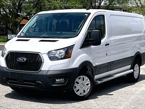 Used 2024 Ford Transit 250 Low Roof w/ Exterior Upgrade Package RWD image 6