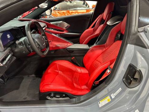 Used 2024 Chevrolet Corvette Stingray Preferred Conv w/ Z51 Performance Package image 12