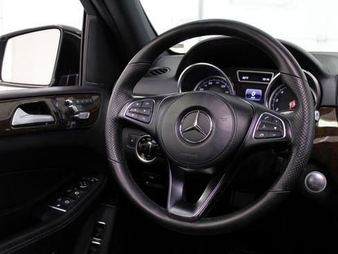 Used 2018 Mercedes-Benz GLS 450 4MATIC w/ Premium Package image 54