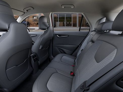 New 2025 Kia Niro EX image 18