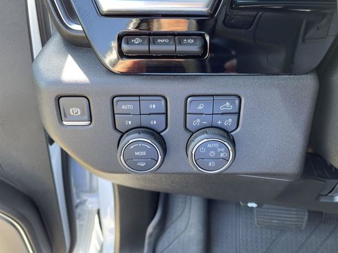 Used 2024 Chevrolet Silverado 3500 High Country w/ High Country Premium Package AWD/4WD image 20