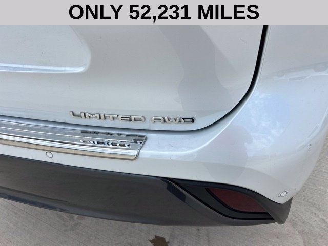 Used 2023 Toyota Highlander Limited AWD/4WD image 4
