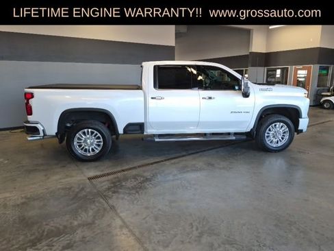 Used 2022 Chevrolet Silverado 2500 High Country w/ Z71 Off-Road Package image 13