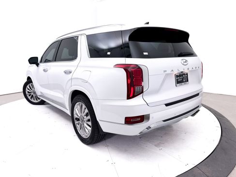 Used 2020 Hyundai Palisade Limited FWD image 2
