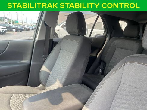 Used 2018 Chevrolet Equinox LT FWD image 9