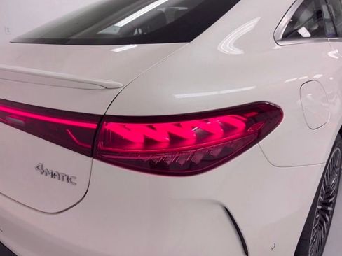 Certified 2023 Mercedes-Benz EQS 580 4MATIC Sedan image 9