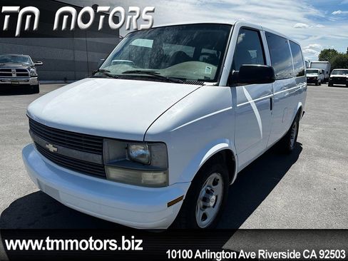 Used 2005 Chevrolet Astro Passenger AWD image 1