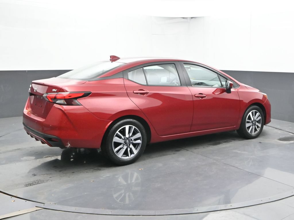 Used 2024 Nissan Versa SV FWD image 3
