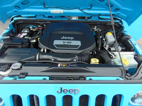 Used 2017 Jeep Wrangler Unlimited Sport w/ Quick Order Package 24S AWD/4WD image 32