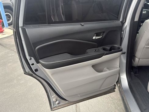 Used 2022 Honda Pilot Special Edition image 21