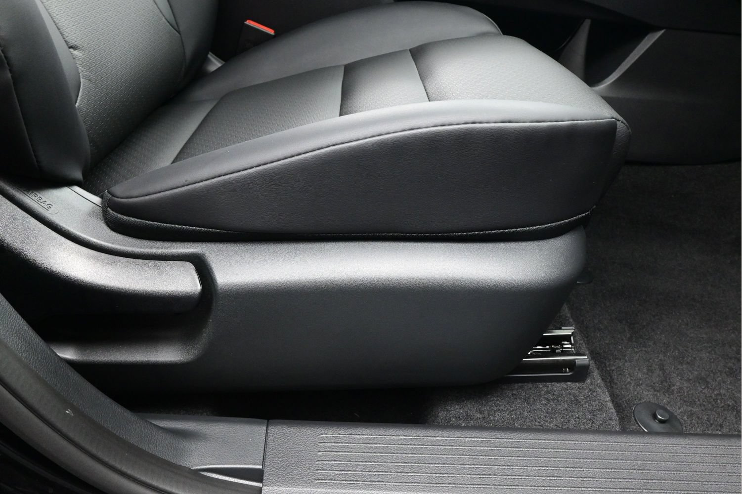 Certified 2026 Nissan Rogue Dark Armor FWD image 15