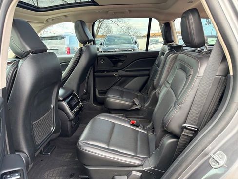 Used 2023 Lincoln Aviator Reserve AWD/4WD image 33