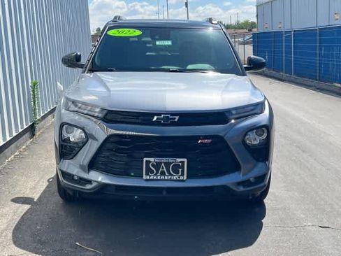 Used 2022 Chevrolet TrailBlazer RS w/ Technology Package FWD image 2