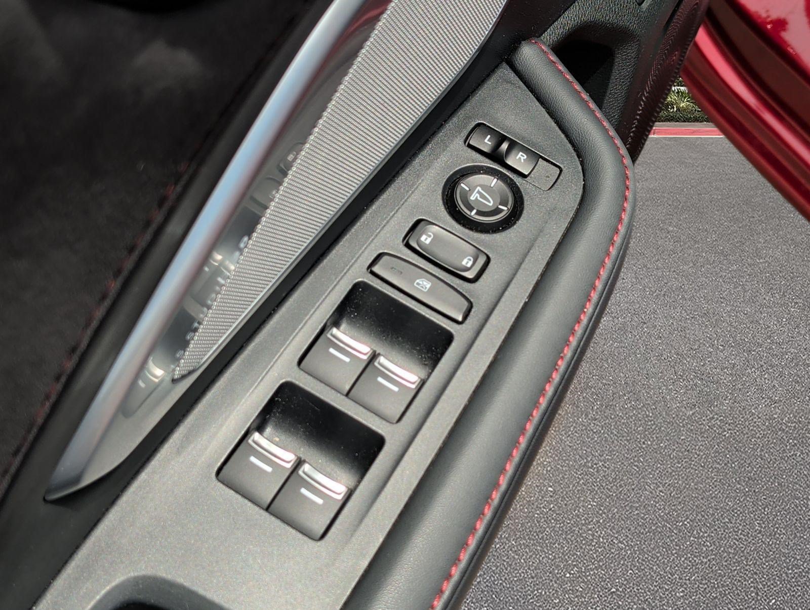 Used 2023 Acura RDX w/ Advance Package FWD image 9