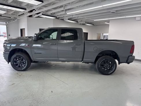 New 2026 RAM 2500 Laramie w/ Night Edition AWD/4WD image 6