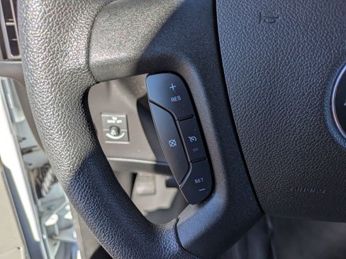 Used 2023 Chevrolet Express 3500 LS image 27