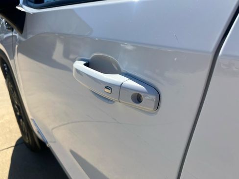 New 2026 GMC Sierra 1500 Elevation image 9