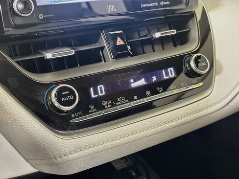 Used 2019 Toyota Corolla XSE FWD image 24