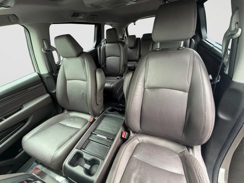 Used 2018 Honda Odyssey Touring image 13