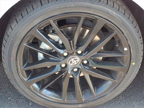 Used 2023 Toyota Camry XSE image 9