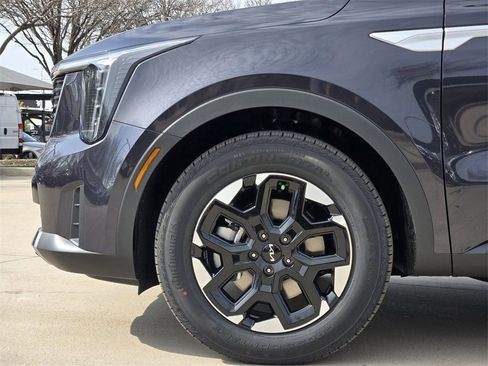 New 2026 Kia Sorento S w/ S Panoramic Sunroof Package FWD image 5