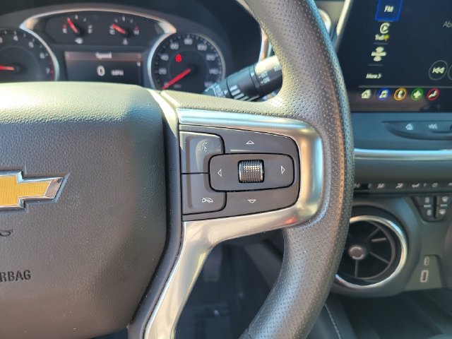 Used 2024 Chevrolet Blazer LT w/ Convenience Package FWD image 18